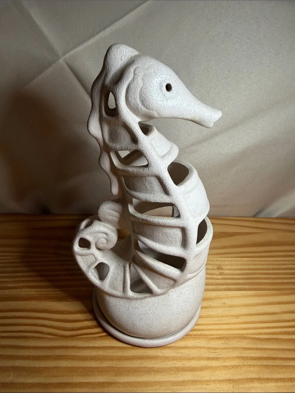 PartyLite Ceramic Seahorse Tealight Holder P8001 NIB Retired Coastal